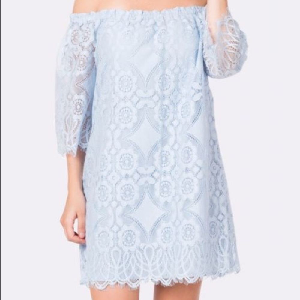 BB Dakota Halden Off Shoulder Lace Dress NWT